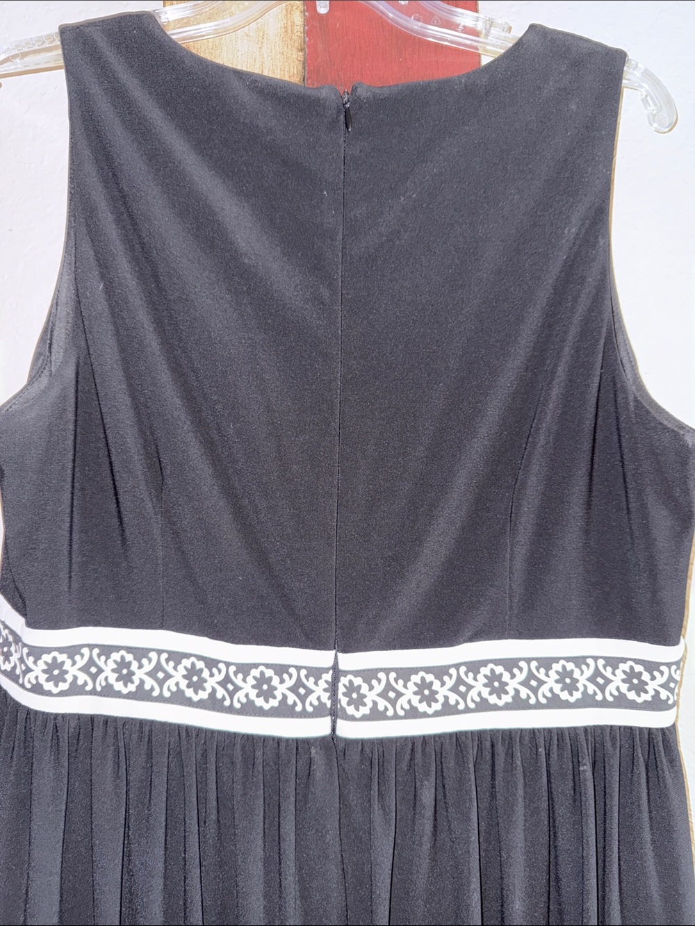 Jessica Howard Black Midi Dress with White Embroidered Trim - Picture 7 of 8